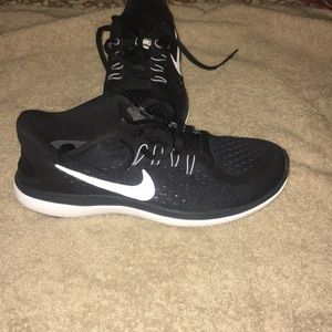 Black and white Nike runners my sneakers